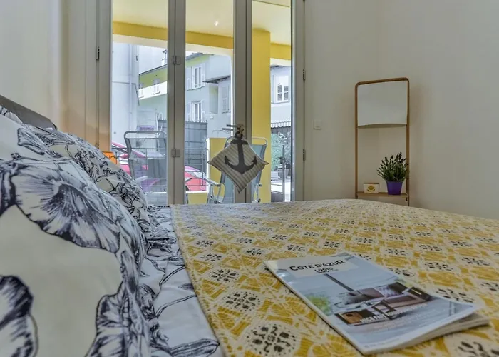 France 82 Tp -1 Min From The Sea - Terrace - Parking